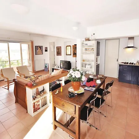 Holiday La Tarente Holiday home *