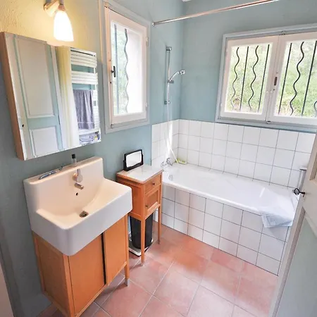 Holiday home Holiday La Tarente